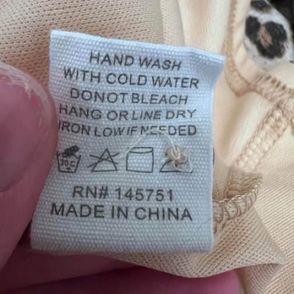 Pink Lily Leopard Print Flare Sleeve Maxi Dress Size‎ Small Like New - Picture 10 of 10